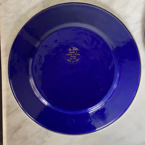 Set Of 2 Vintage 1997 Snowman The Golden Rabbit II Enamelware Plates - Picture 11 of 14